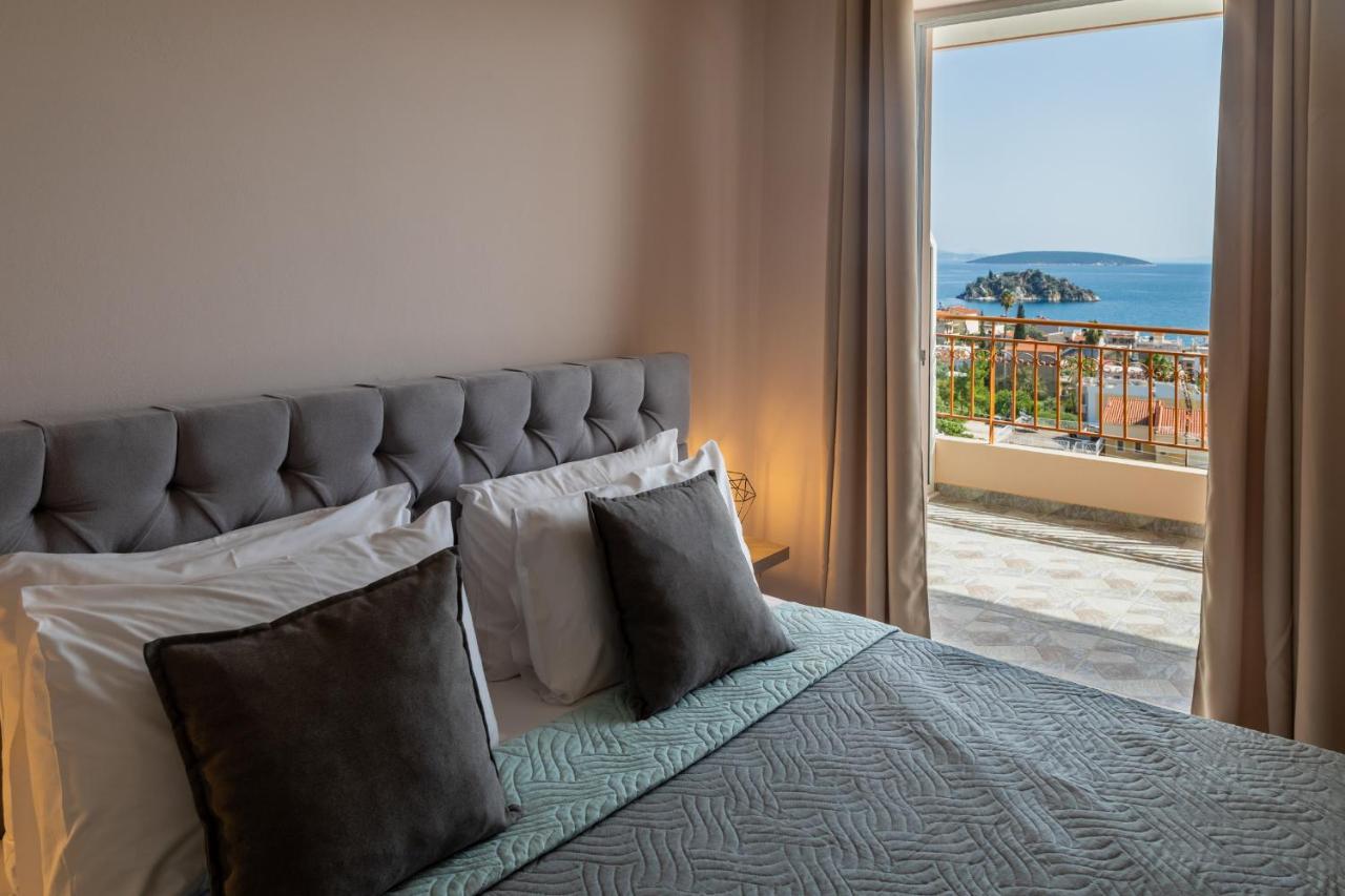 Iliana Apartments تولو المظهر الخارجي الصورة